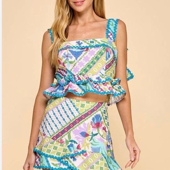 TCEC Dresses & Skirts - TCEC Two Piece Set Crop Top/ Ruffled Mini Skirt Floral Patchwork